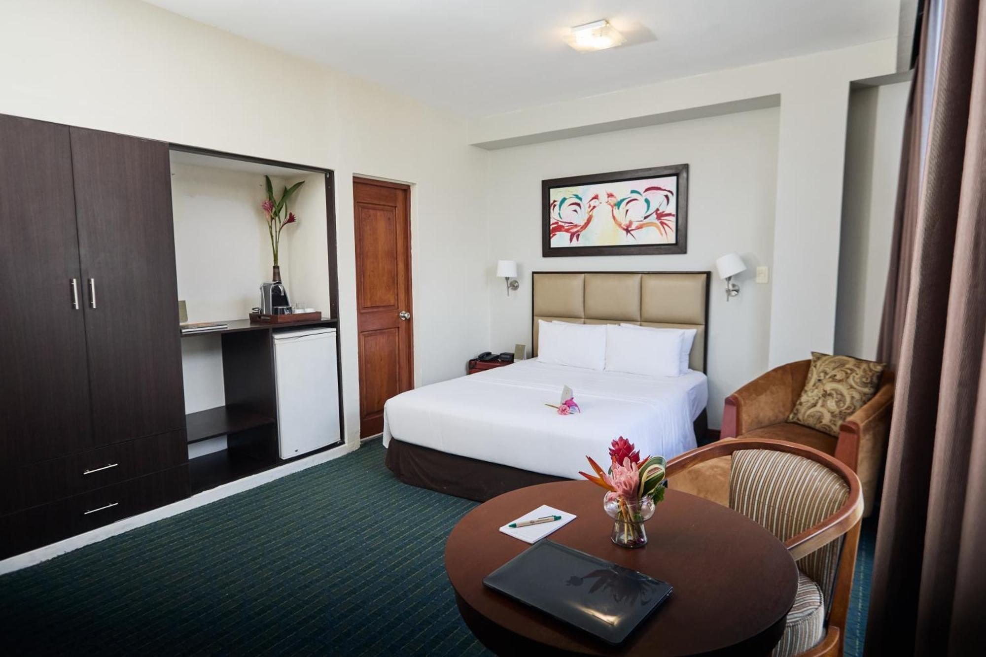 El Dorado Classic Hotel Iquitos Extérieur photo